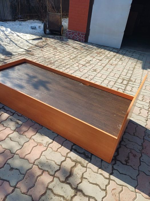 Кровать  дсп с матрасами и без