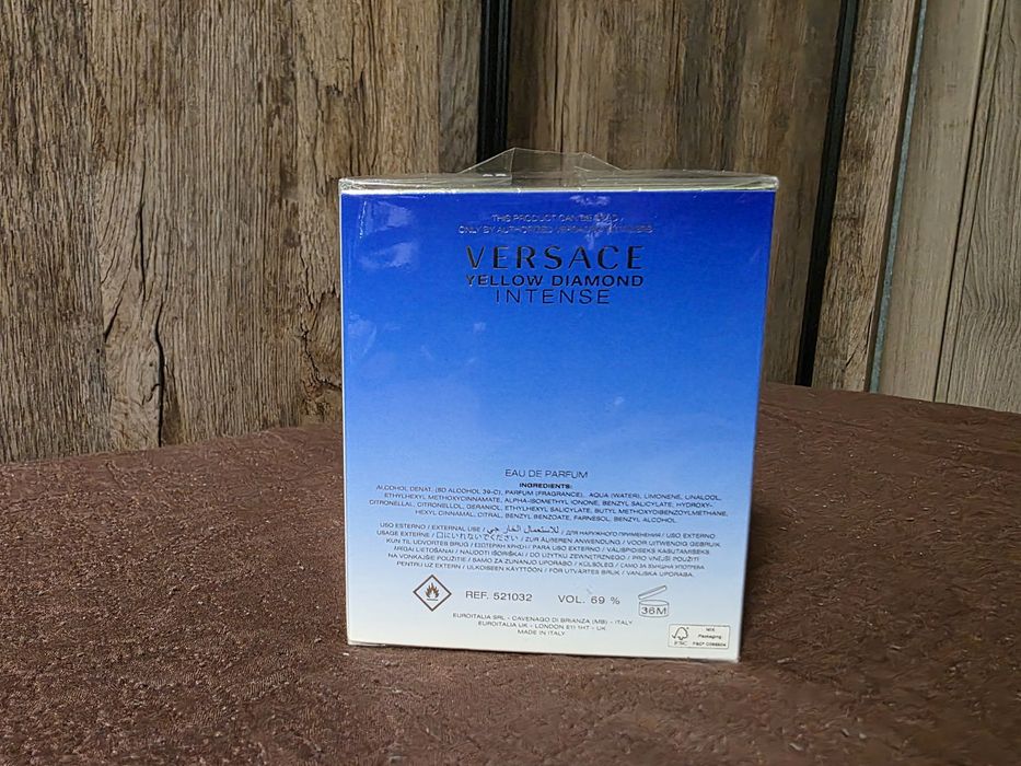 Apa de parfum pentru femei Versace Yellow Diamon