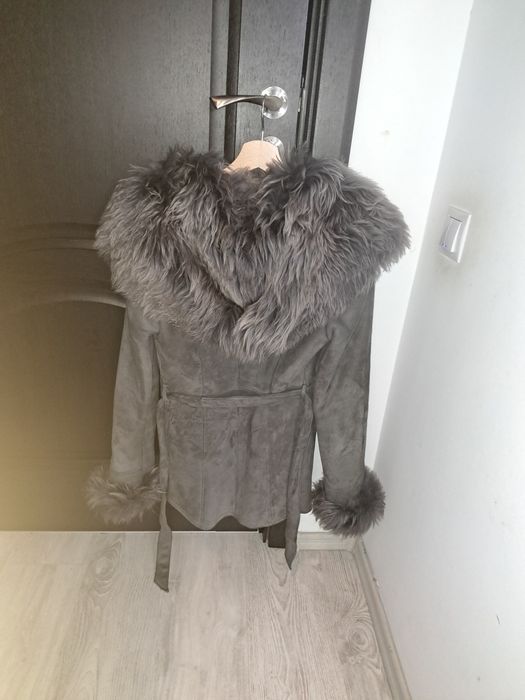 Haina de blana de oaie