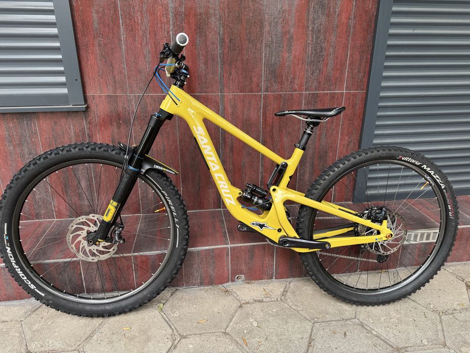 Santa cruz Megatower Carbon CC