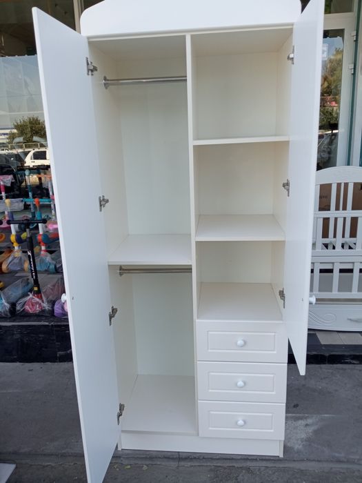 Детские шкафы и кровать