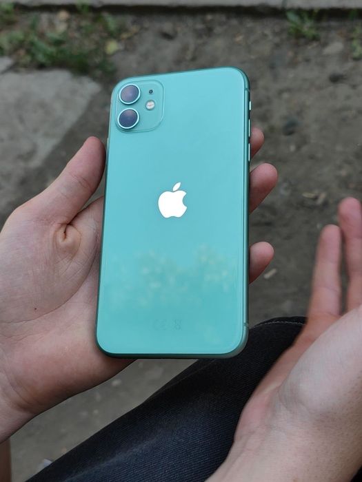 Продам/обменяю iphone 11 4/128 74%