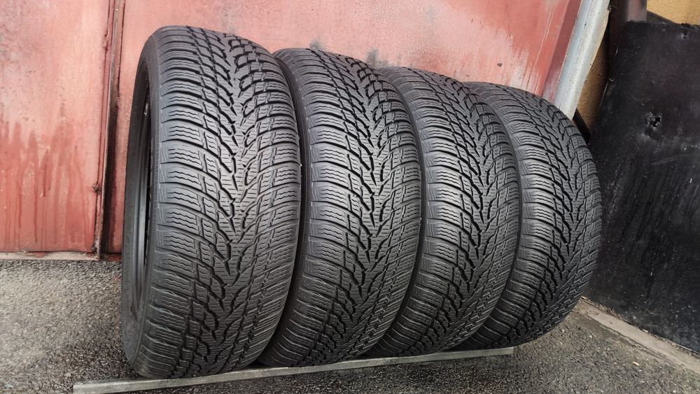 4бр. зимни гуми 205/55/16 Nokian Snowproof
dot24