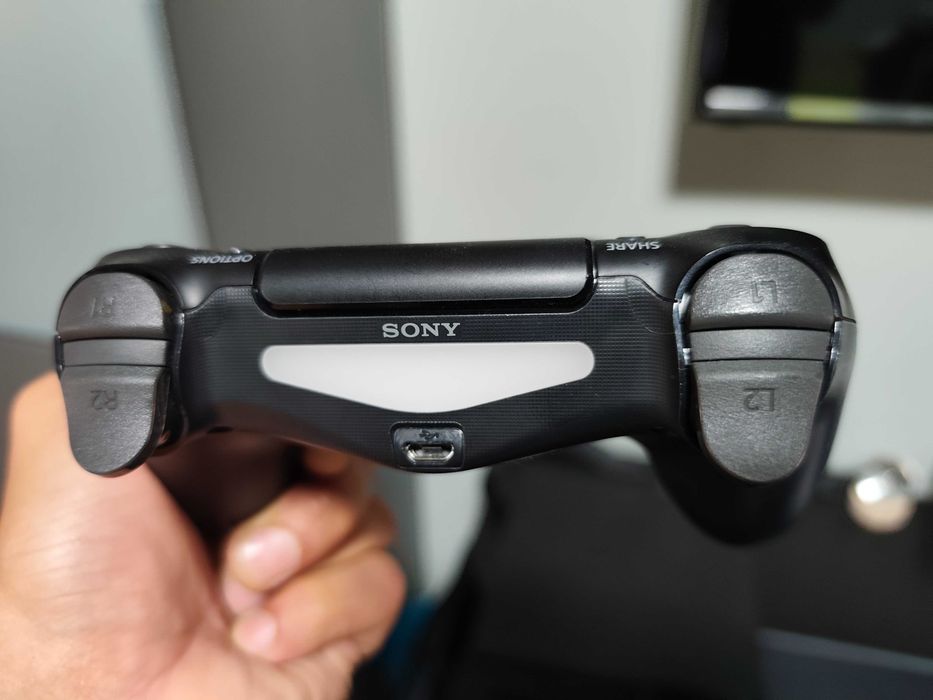 Sony PlayStation 4 -500 gb.