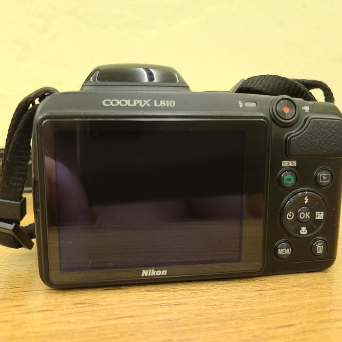 Фотоаппарат Nikon Coolpix L810 в очень хорошем состоянии