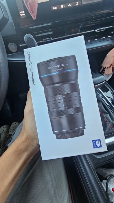 Sirui 24mm F 2.8 anamorphic
