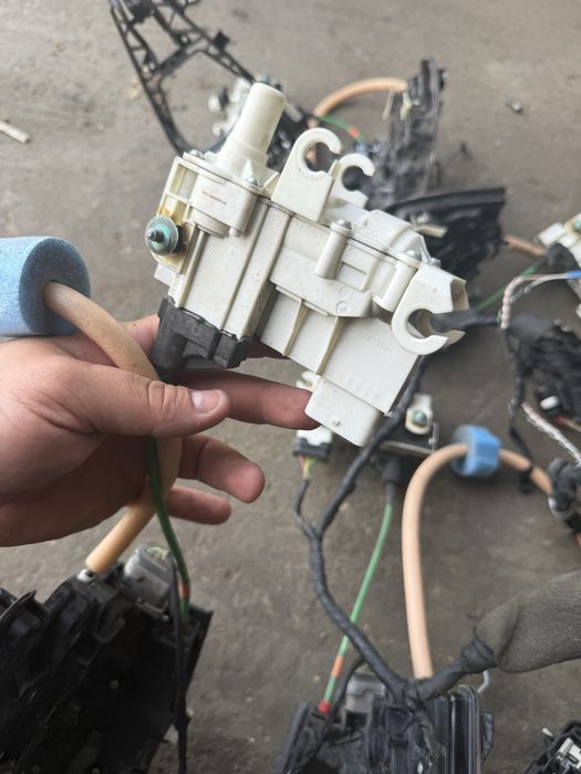Вакуми бмв г30 г31 vakumi bmw g30 g31 вакумни брави