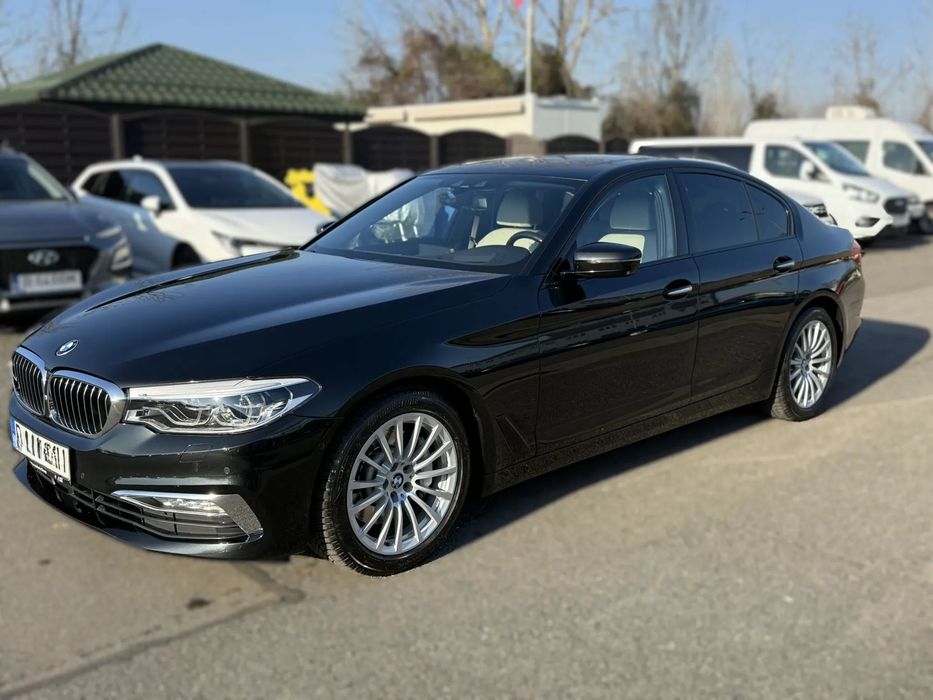 BMW Seria 5 BMW 530d xDrive Aut. Luxury Line, B&W, Webasto