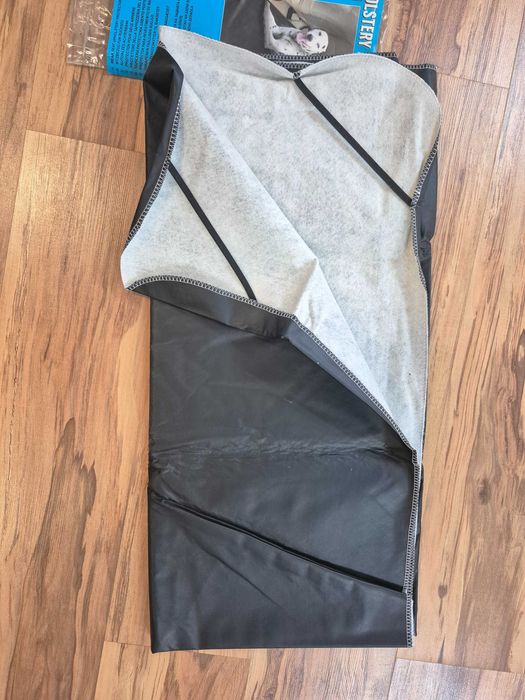 Husa (animale) pentru bancheta din spate