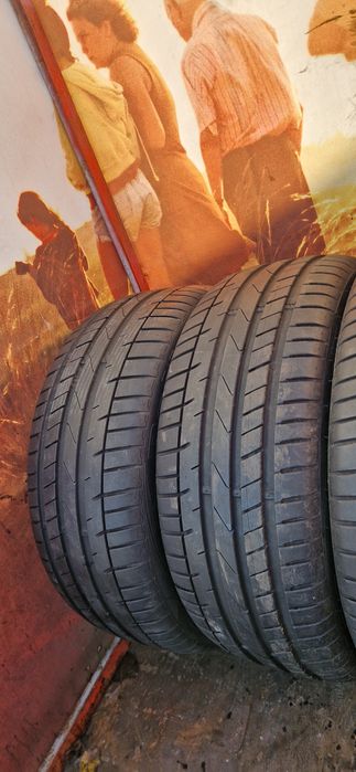 Set 4 Anvelope Petlas 245 45 R19 de vara . Dot 2023