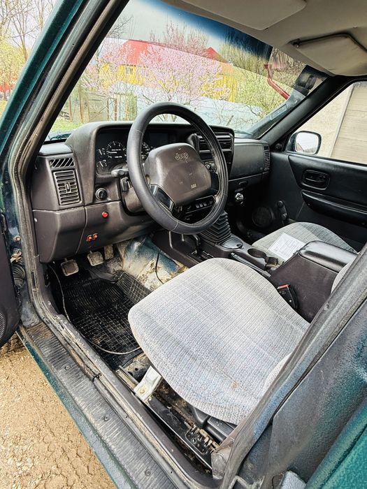 Jeep cherokee XJ - 2,5 diesel
