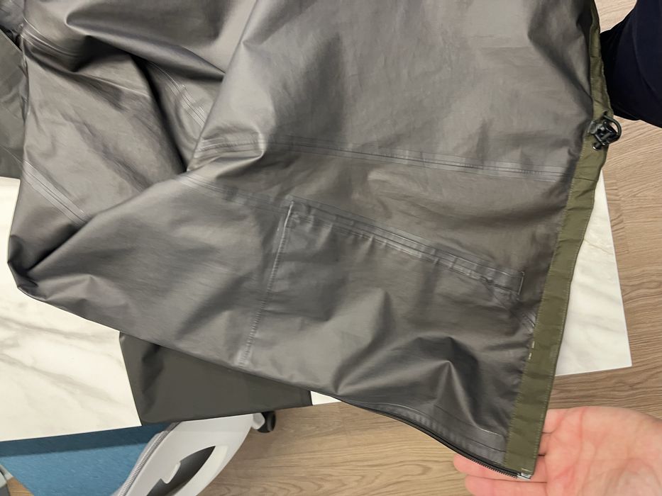 Яке Berghaus с мембрана Gore-tex Paclite