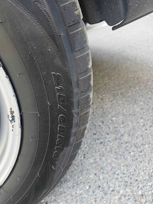 Зимни гуми Toyo Celsius AS2 215/65/R16 4 броя - почти нови.