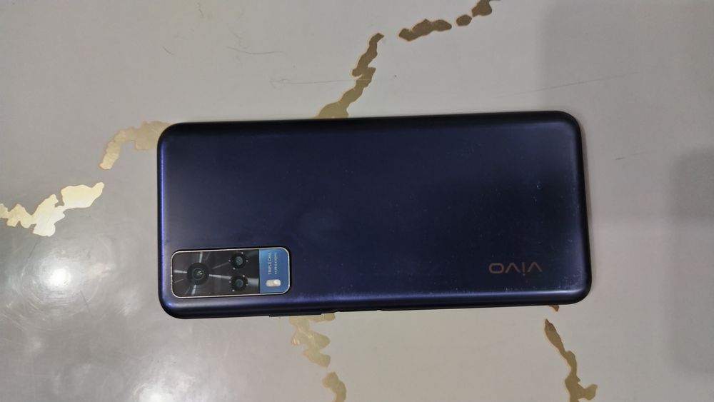 Телефон vivo Y53s