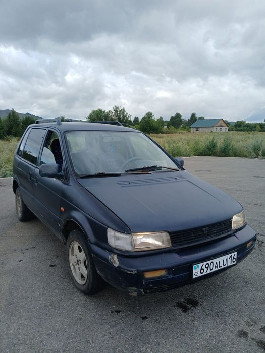 Mitsubishi Space Runner 1.8 двигатель передний привод