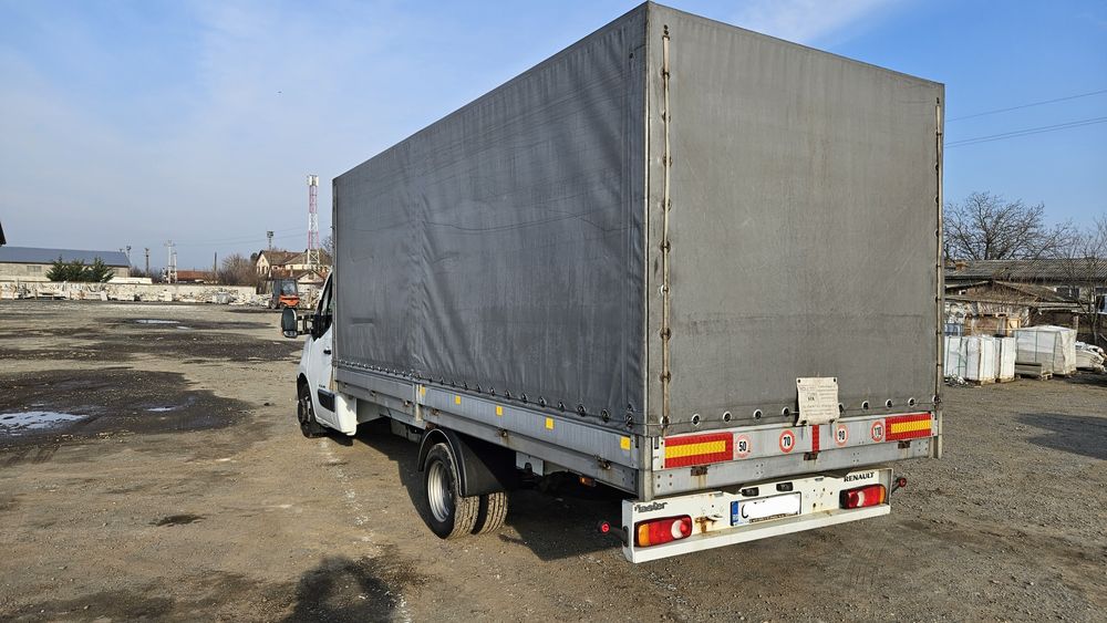 Vând Renault Master