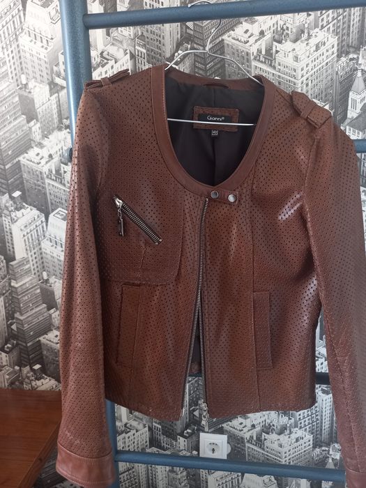 Куртка кожаная, б/у ,без потертостей