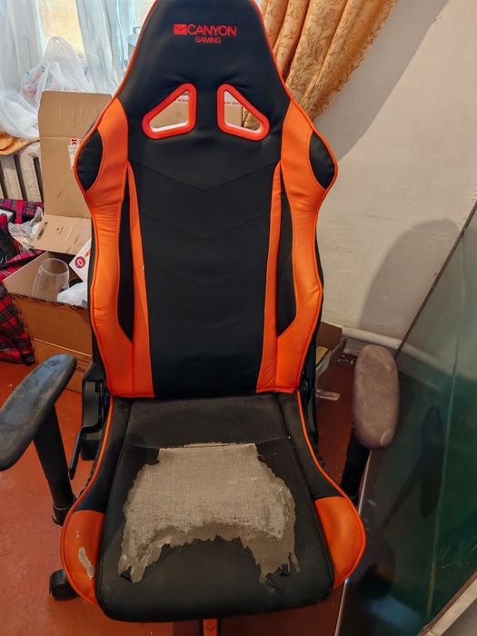 Продам игровые кресла