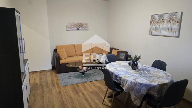 Дава се под наем Тристаен апартамент в София, Младост 3 - 67 кв.м за 648.21 € - Снимка #1