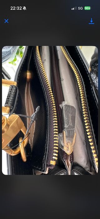 Дамска чанта Guess