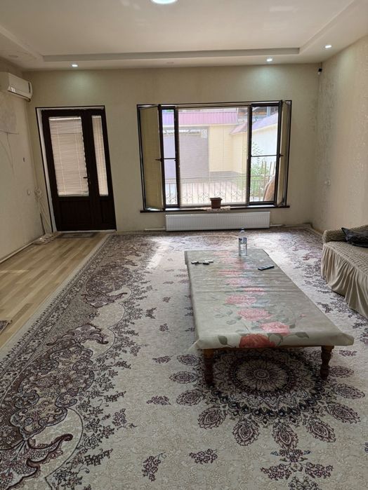 Arenda Chilonzor oqtepa hovli ijaraga ful 

4/1/1

Площадь: 200 м² 

Ц