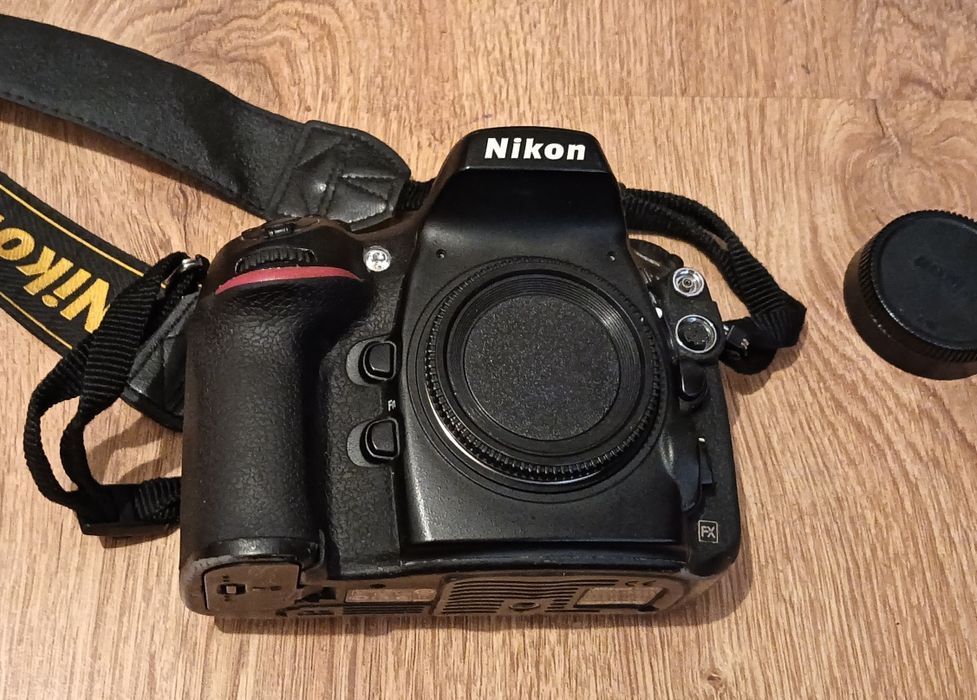 Nikon D800  DOAR BODY
