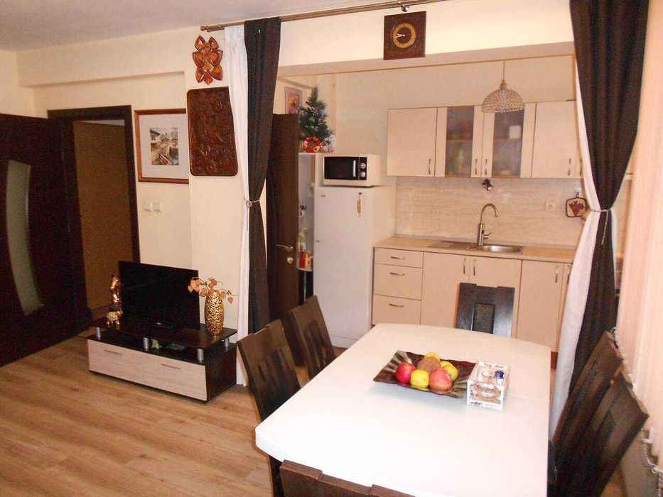 Продава се Двустаен апартамент в Бургас, Сарафово - 64 кв.м за 1875 €/кв.м - Снимка #2