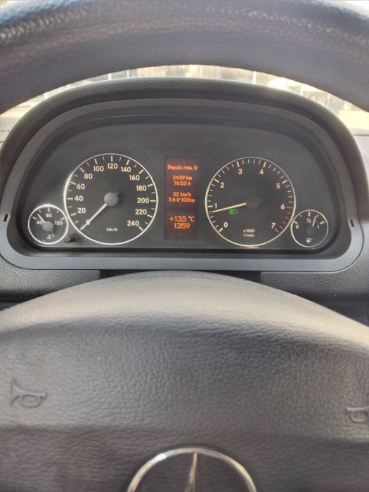 Мерцедес А 150 Бензин