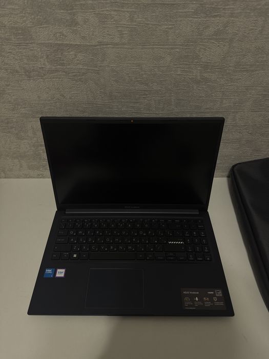 asus vivobook 15