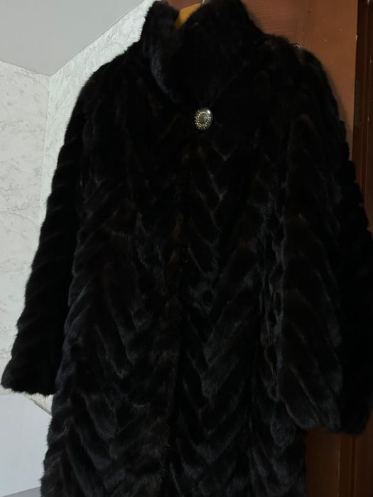 Продам норковую шубу