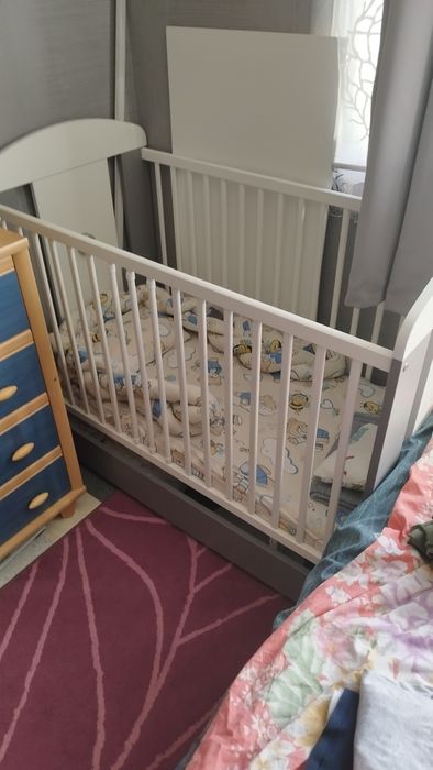 Детско креватче,кошара с матрак!