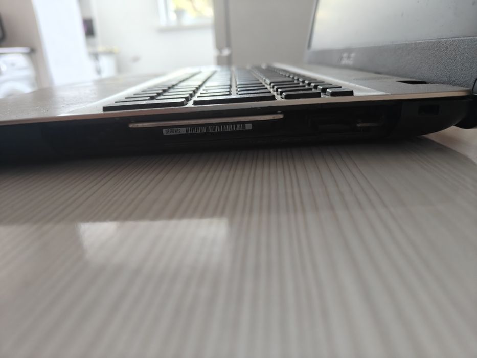 Asus ноутбук i3-6006u, 920m