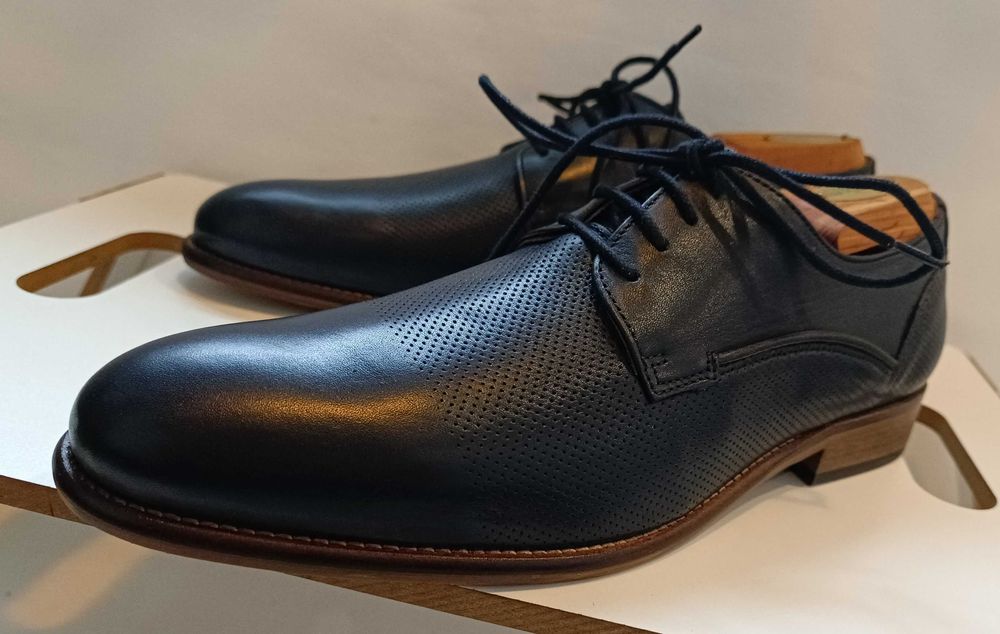 Pantofi derby 40 de lux lucrati manual Minelli NOI piele naturala