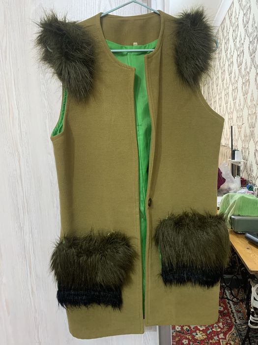 Kurtka kiyimla qizlar uchun