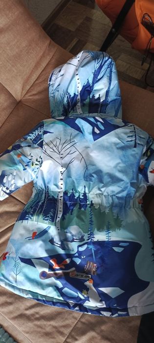 Продам зимний костюм на девочку