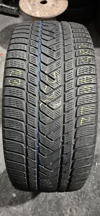 285 40 22 O bucata pirelli iarnă