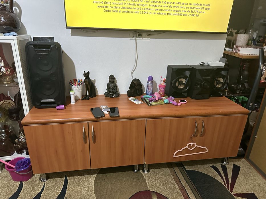Comoda tv 180cm 4 usi 8 compartimente polite