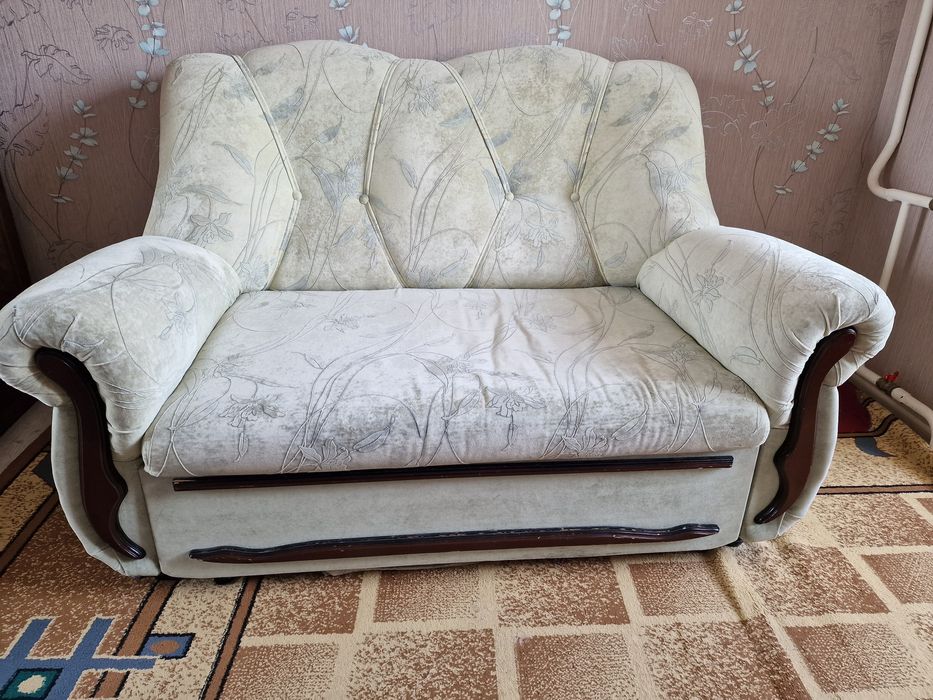 Продам диван раскладной 2-ка