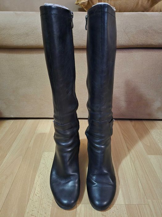 Дамски ботуши на немската марка Caprice