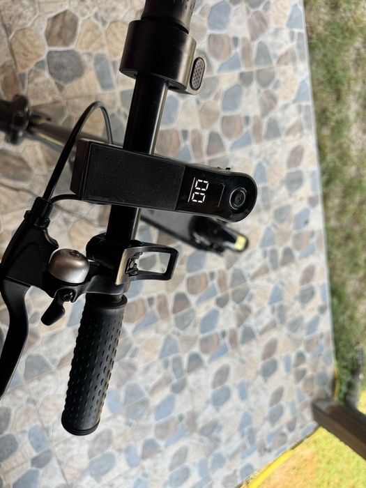 Tritineta electrică Lexgo A10