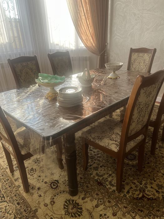 Продам стол со стулями