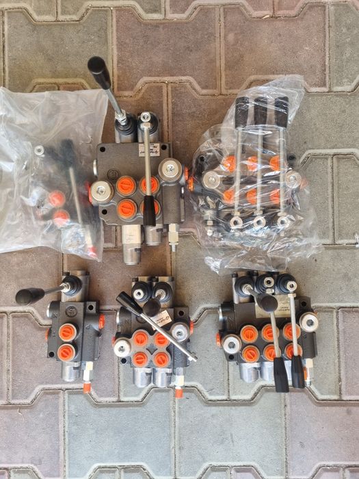 Distribuitor hidraulic cu 1/ 2/ 3/ 4/ 5 manete de P40 și P80  flotant
