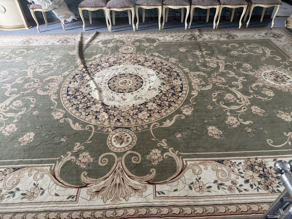 Продаётся ковёр3.5 6 м