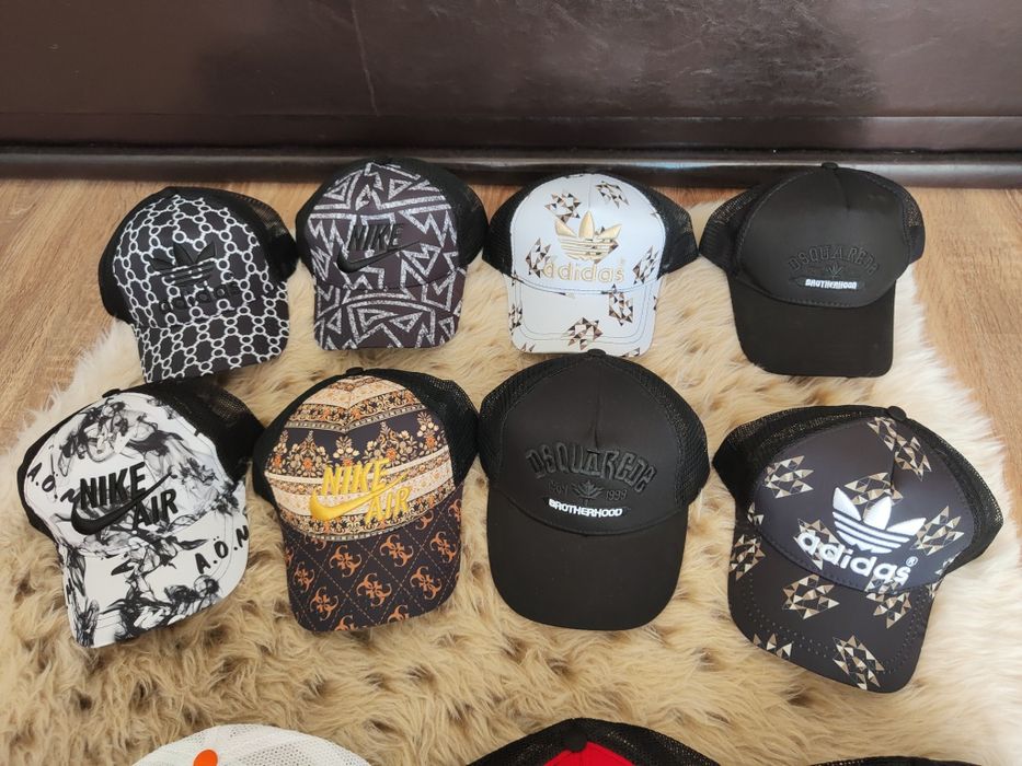 Șapcă Boss Șapcă Adidas Sapca Nike Șapcă Disquared Sapca Plasa 2025