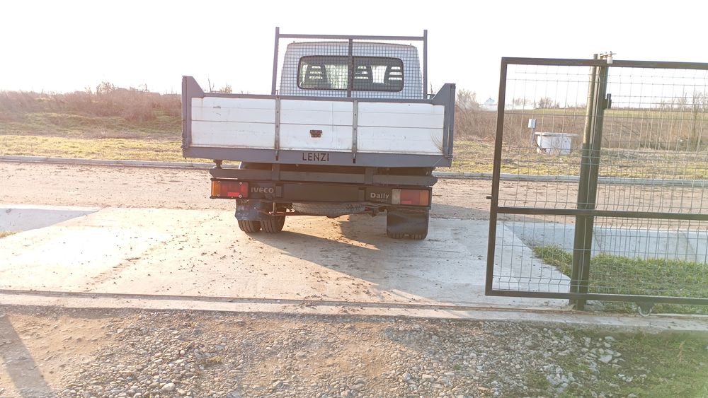 Iveco Daily 35c13 basculabil anul 2004 Italia