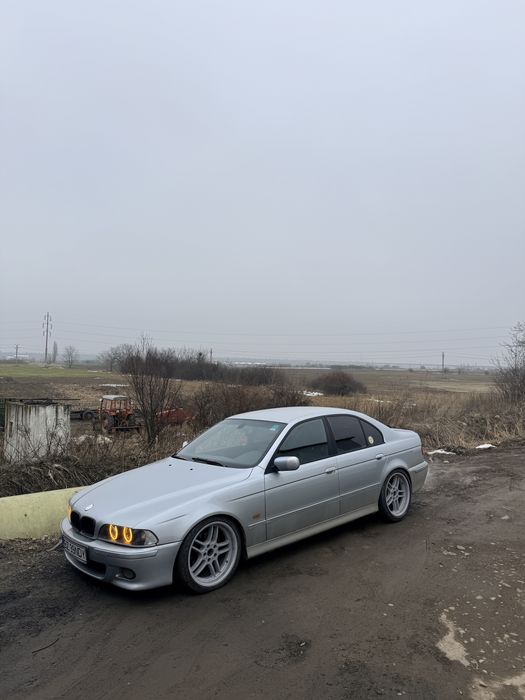 BMW e39 528iA de fabrica