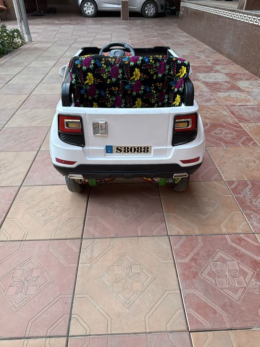 Продается детская электромобиль и Гираскутер граборд сигвей