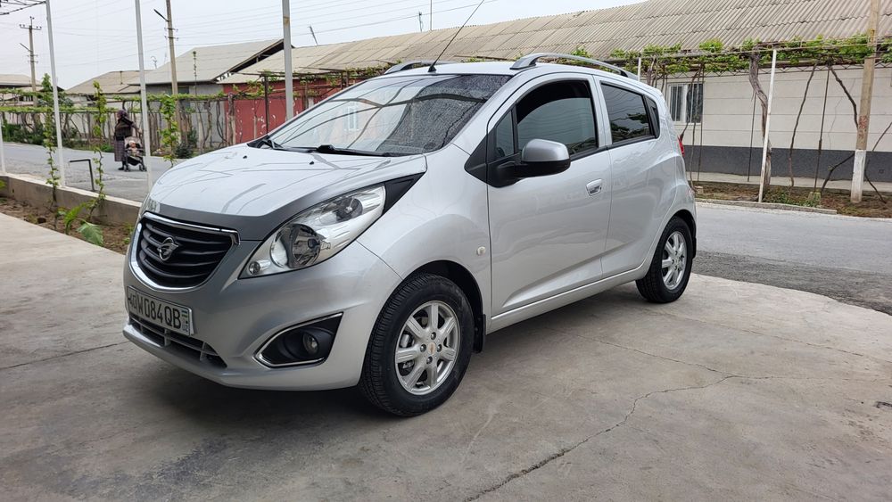 Спарк 3 пазитса сотилади