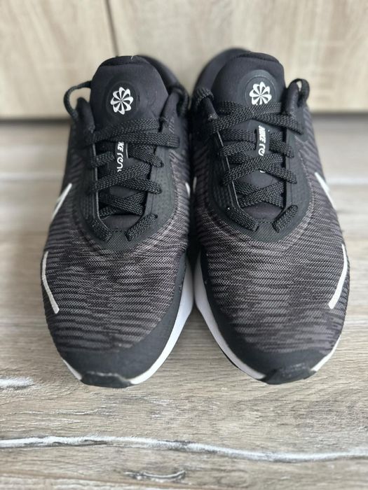 Маратонки Nike р.10