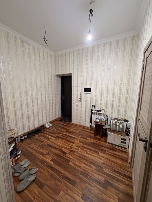 Uy sotiladi Parkenskida